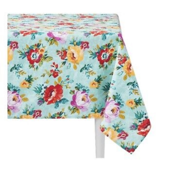 🌺 New Pioneer Woman Sweet Romance Fabric Tablecloth, 60" W x 102" L - Picture 4 of 6